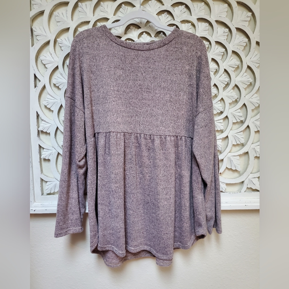 Acting Pro NWOT Lavender Gray Heathered Knit Peplum Top